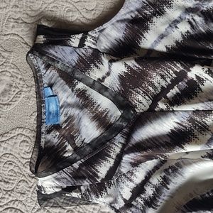 Simply Vera by Vera Wang size S dress